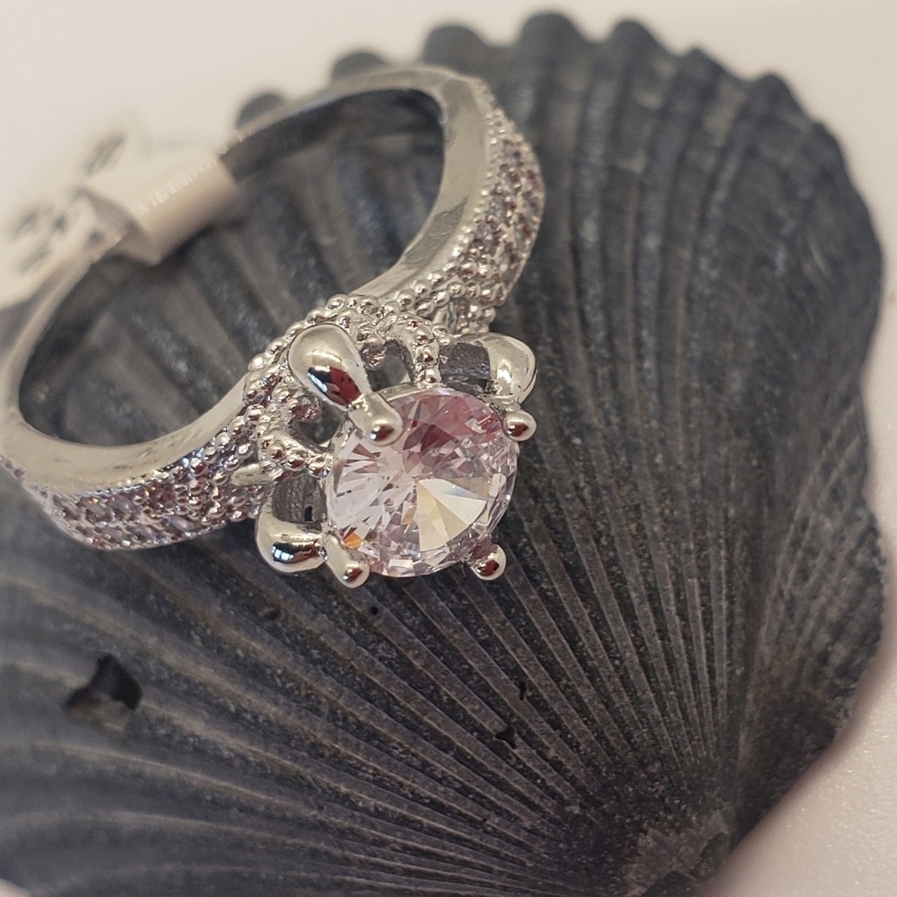 NEW Cubic Zirconia Elevated CROWN Ring 8 Sterling Silver Plated